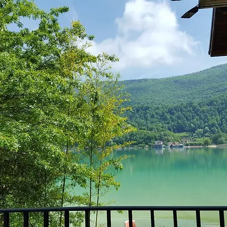 Les Sirenes Hotel