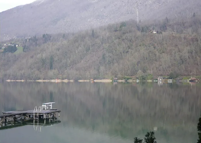 Les Sirenes Lepin-le-Lac