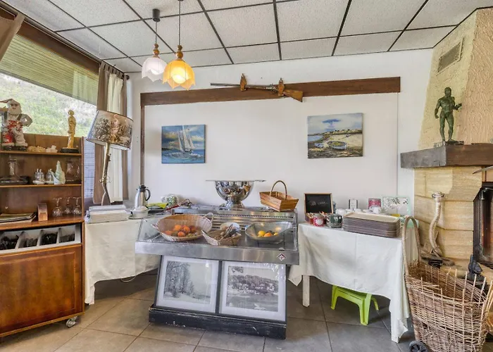 Les Sirenes Hotel Lepin-le-Lac